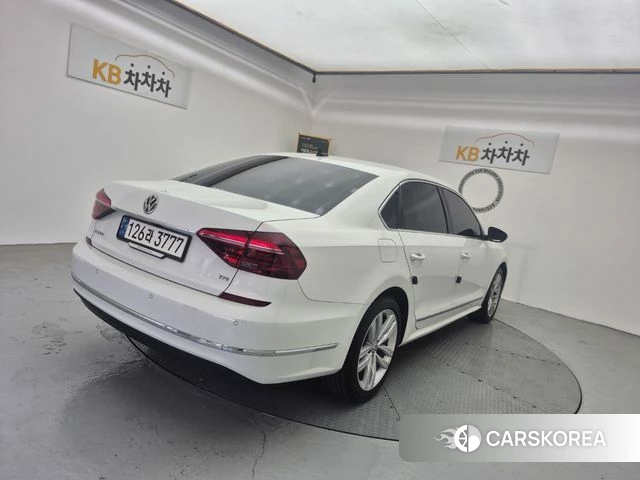Volkswagen The New Passat id 4477440 из Кореи 10