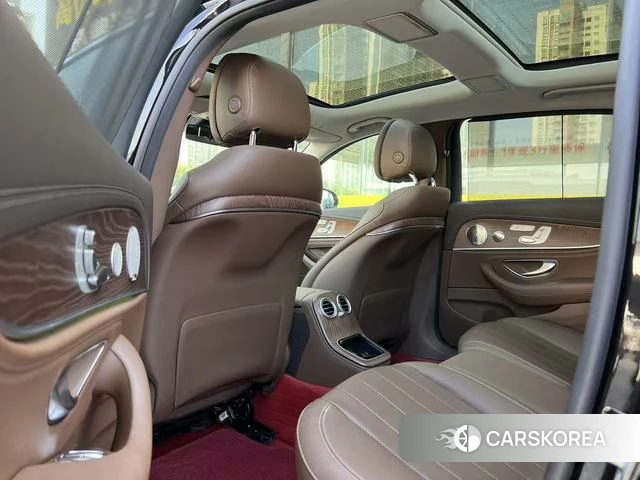 Mercedes-Benz E-class 2024 Черный из Китая, фото 3