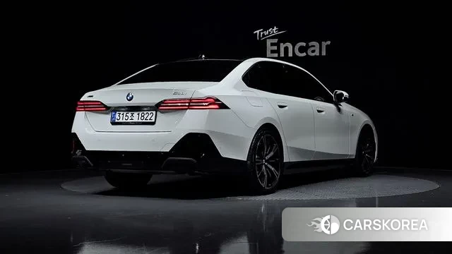 BMW 5 Series (G60) id 3550163 из Кореи 12