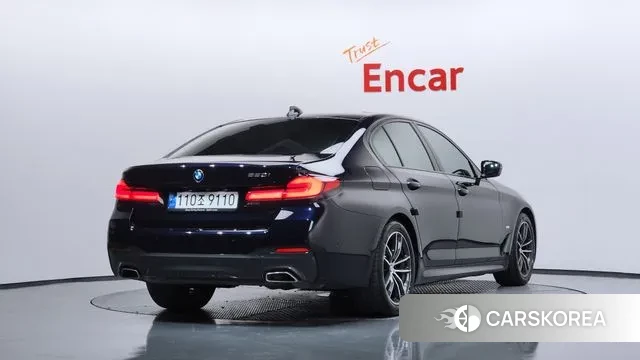 BMW 5 Series (G30) id 3354471 из Кореи 12