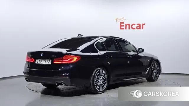 BMW 5 Series (G30) id 3520204 из Кореи 12