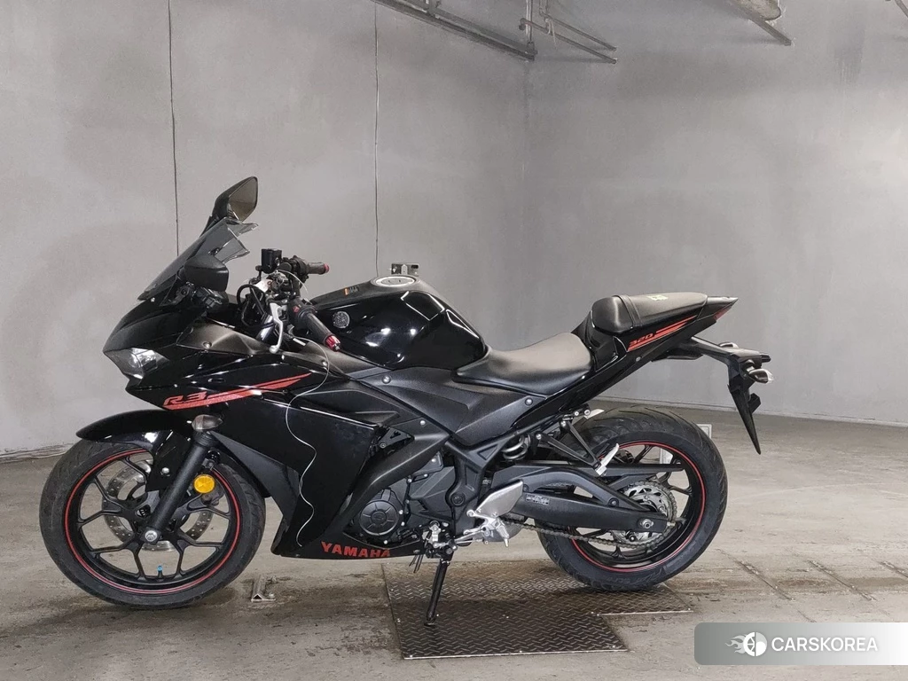 Проданный Yamaha YZF-R3 2015 из Японии