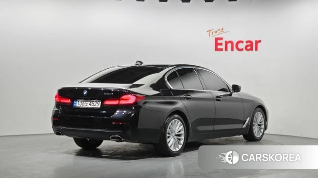 BMW 5 Series (G30) id 3833021 из Кореи 12