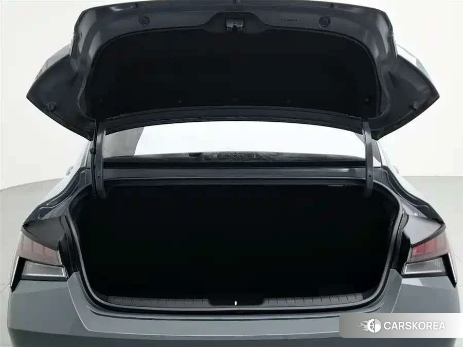 Hyundai Elantra id 4405952 из Китая 7