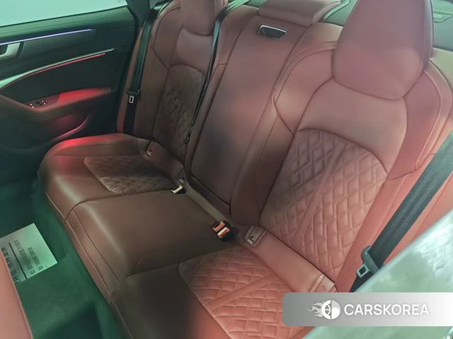 Audi A7L id 4274137 из Китая 9
