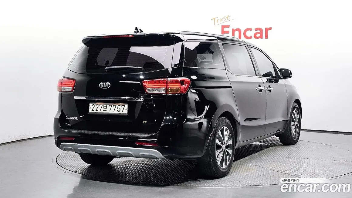 Kia All New Carnival id 1890972 из Кореи 12