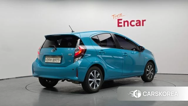Toyota Prius C id 4447851 из Кореи 12