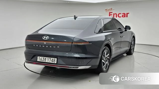 Hyundai Grandeur (GN7) id 3891798 из Кореи 12