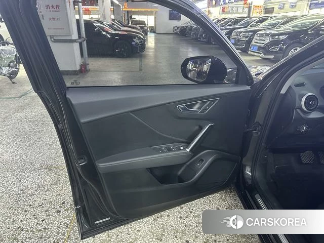 Audi Q2L 2022 Черный из Китая, фото 6