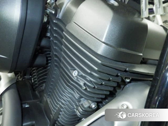 Engine photo