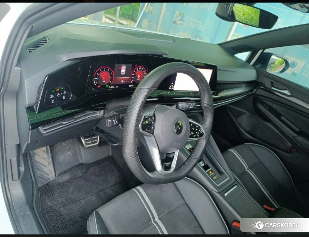 Volkswagen Golf 2022 Белый из Китая, фото 2
