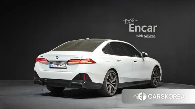 BMW 5 Series (G60) id 4194224 из Кореи 12