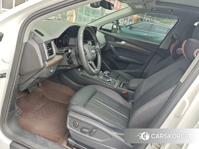 Audi Q5L 2023 Белый из Китая, фото 2