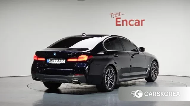 BMW 5 Series (G30) id 3054063 из Кореи 12