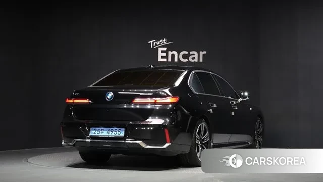 BMW i7 (G70) id 3507786 из Кореи 12