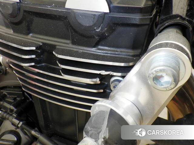 Engine photo