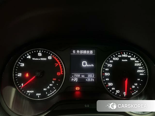 Audi Q2L id 4359484 из Китая 12
