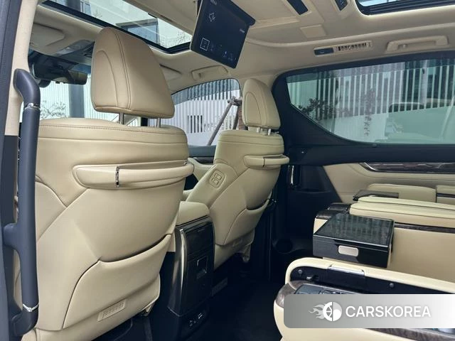 Toyota Elfa id 4260851 из Китая 11