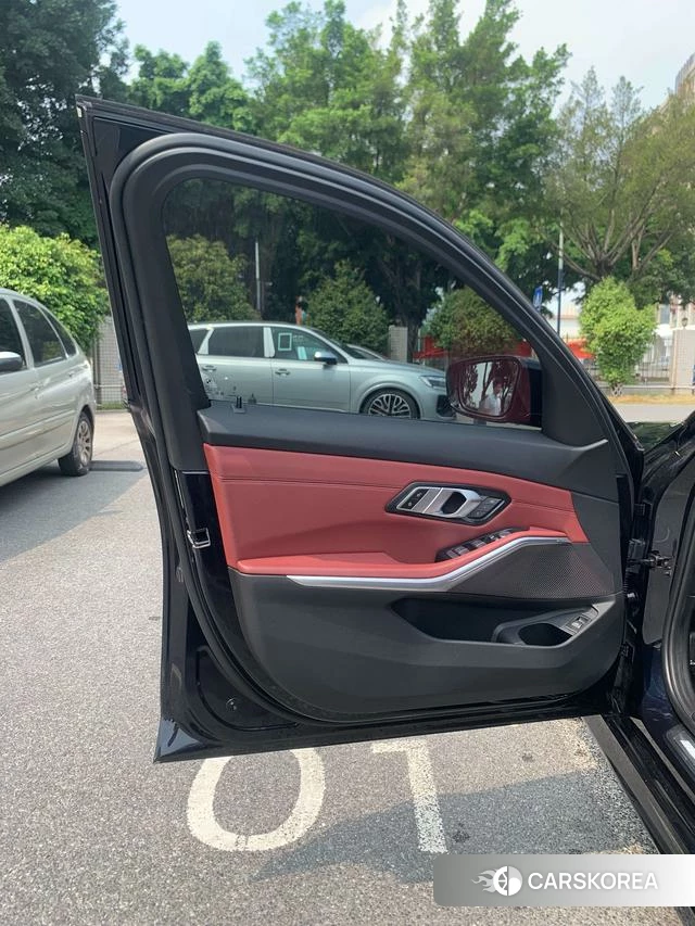 BMW 3 series id 4353522 из Китая 12