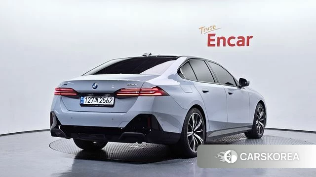 BMW 5 Series (G60) id 4533294 из Кореи 12