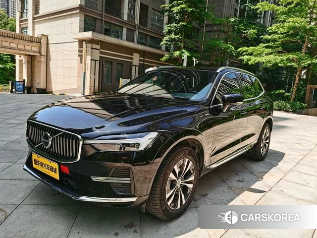 Volvo XC60 2025 Черный из Китая, фото 2