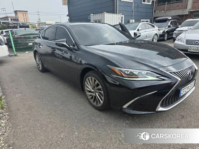 Lexus ES300h 7th generation 2021 Черный из Кореи, фото 2