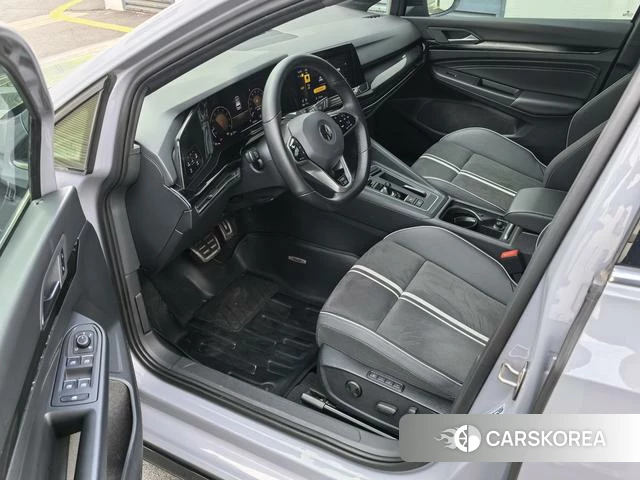 Volkswagen Golf 2021 Темно-серый из Китая, фото 2
