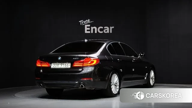 BMW 5 Series (G30) id 3413262 из Кореи 12