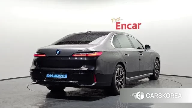 BMW i7 (G70) id 3164186 из Кореи 12