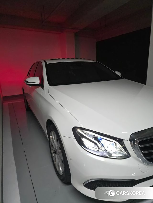 Mercedes-Benz E-Class W213 2018 Белый из Кореи, фото 3