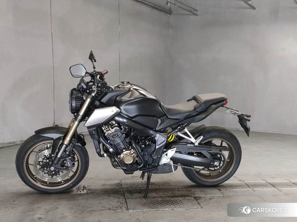 Проданный Honda CB650R 2021 из Японии