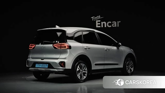 Kia Niro Plus id 4893915 из Кореи 12