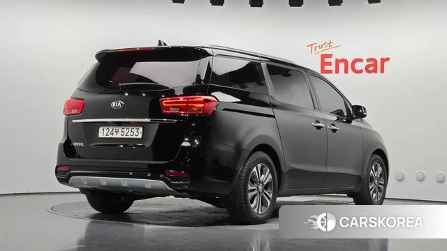 Kia The New Carnival id 4698618 из Кореи 12