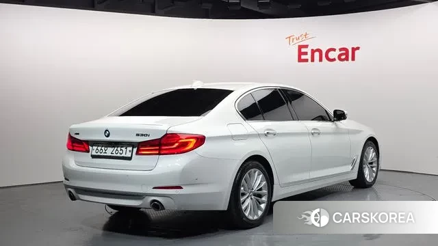 BMW 5 Series (G30) id 3574204 из Кореи 12