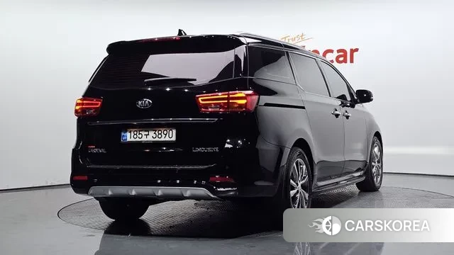 Kia The New Carnival id 3713677 из Кореи 12