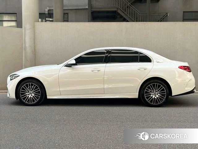 Mercedes-Benz Class C 2025 Белый из Китая, фото 6