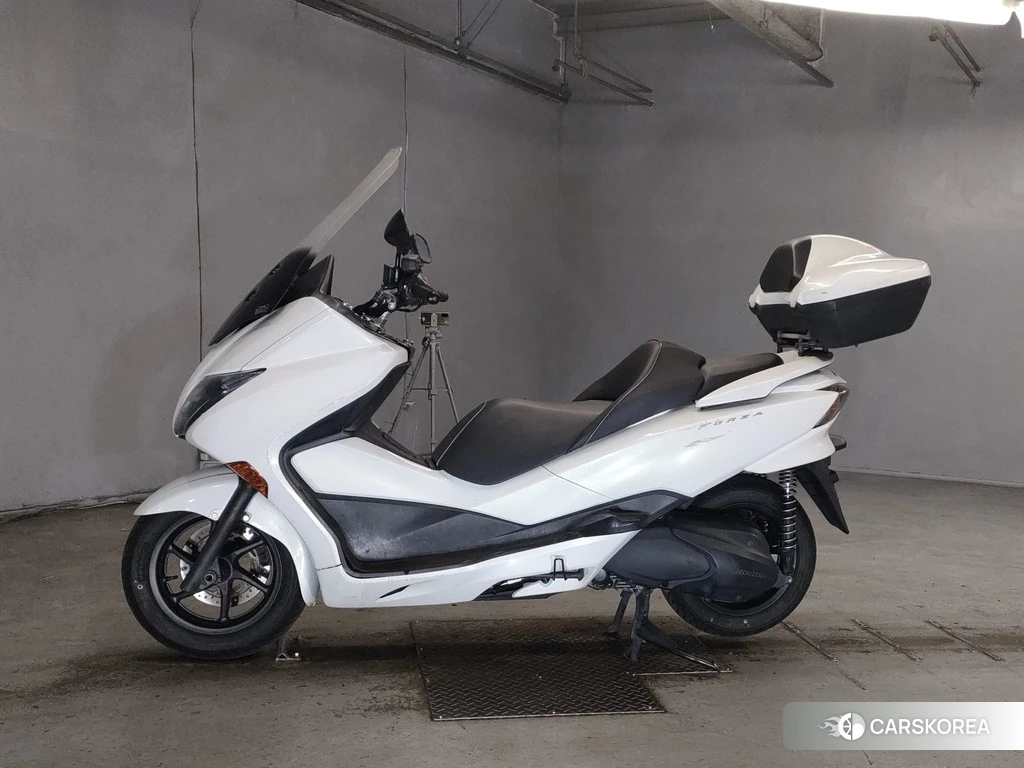 Проданный Honda FORZA Z 2012 из Японии, фото 2