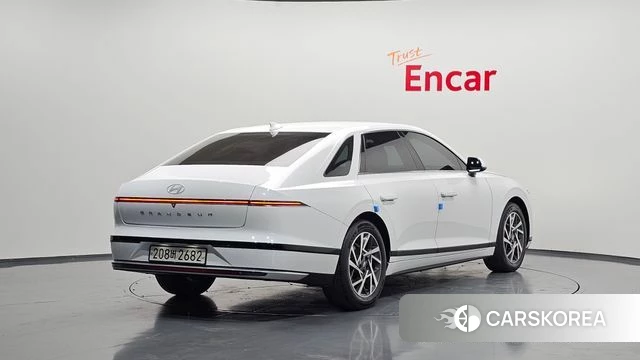 Hyundai Grandeur (GN7) id 4267213 из Кореи 12