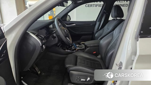 BMW iX3 2022 Белый из Кореи, фото 2
