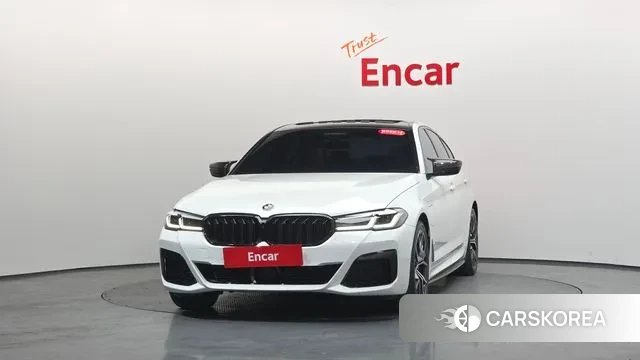 BMW 5 Series (G30) id 3671911 из Кореи 12