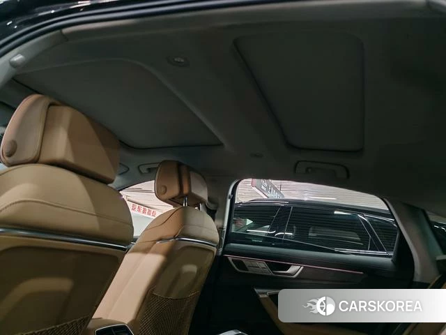 Audi A6L 2022 Черный из Китая, фото 3