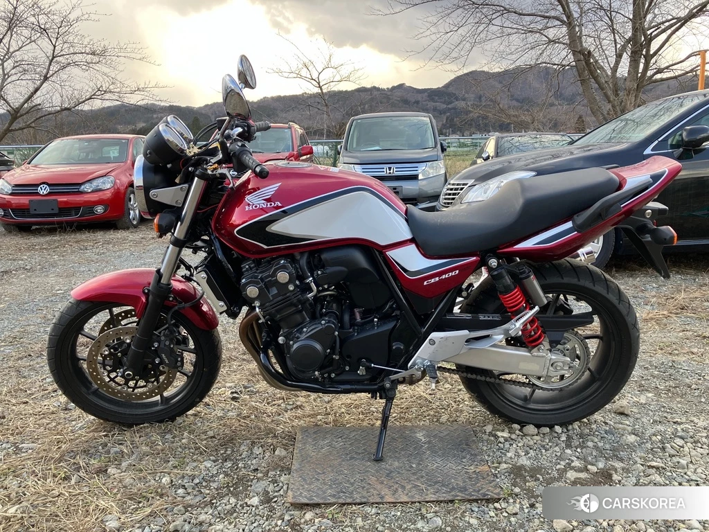 Проданный Honda CB400SF 2022 из Японии