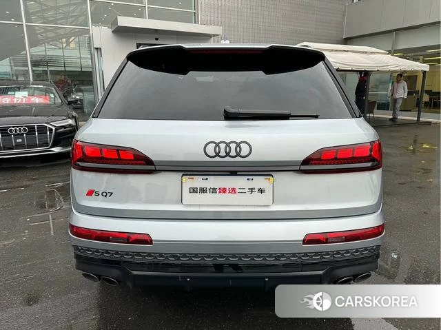 Audi SQ7 2024 Серебристо-серый из Китая, фото 2