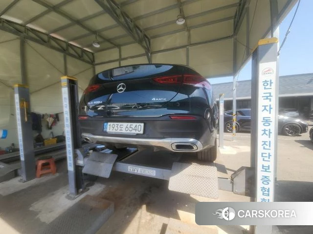 Mercedes-Benz GLE-Class W167 2021 Зеленый из Кореи, фото 2