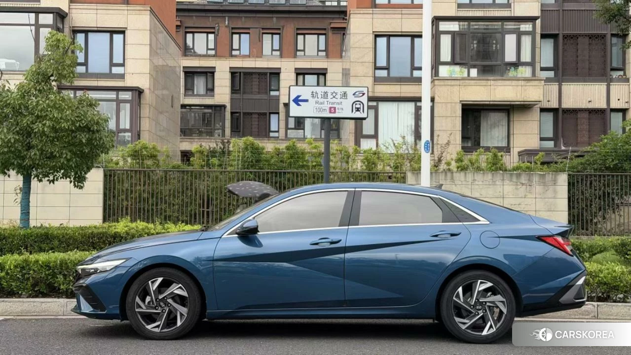 Hyundai Elantra id 4504812 из Китая 7