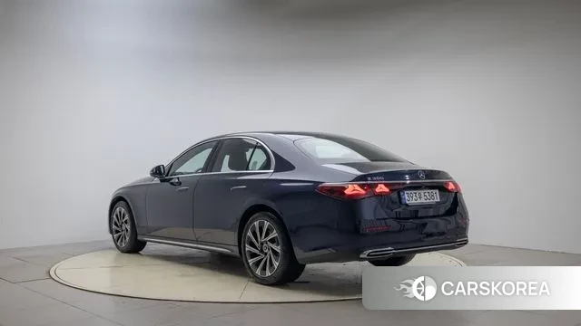 Mercedes-Benz E-Class W214 id 2938920 из Кореи 9