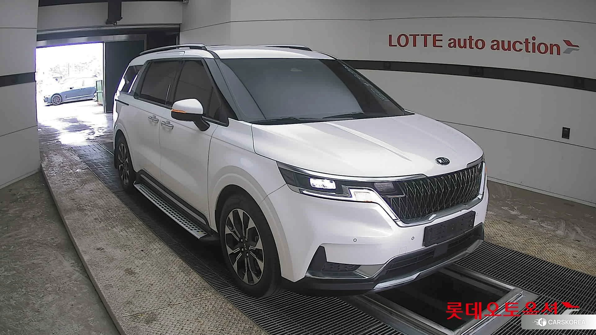 Kia Carnival Limousine id 3888376 из Кореи 12