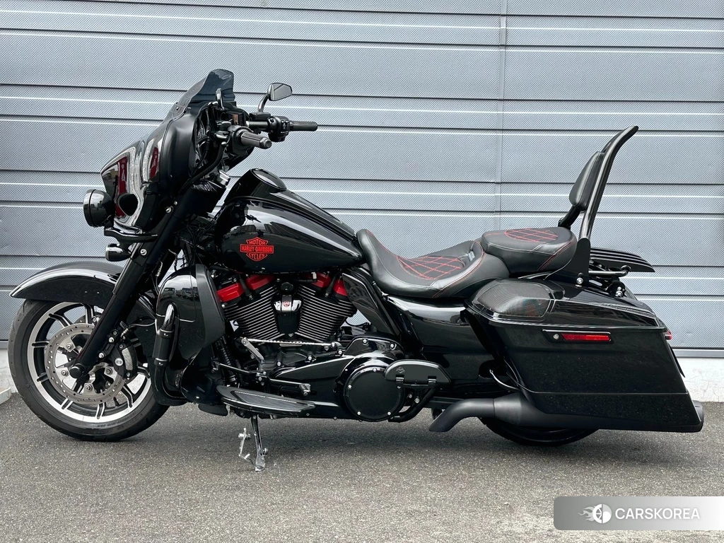 Проданный Harley-Davidson Electra Glide FLHT1340-1450 2019 из Японии