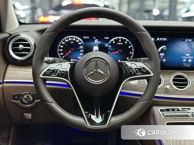 Mercedes-Benz E-class id 4261079 из Китая 8