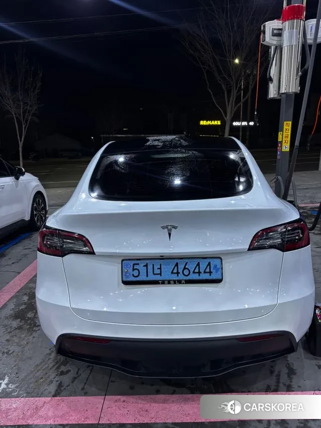 Tesla Model Y 2023 Белый из Кореи, фото 6
